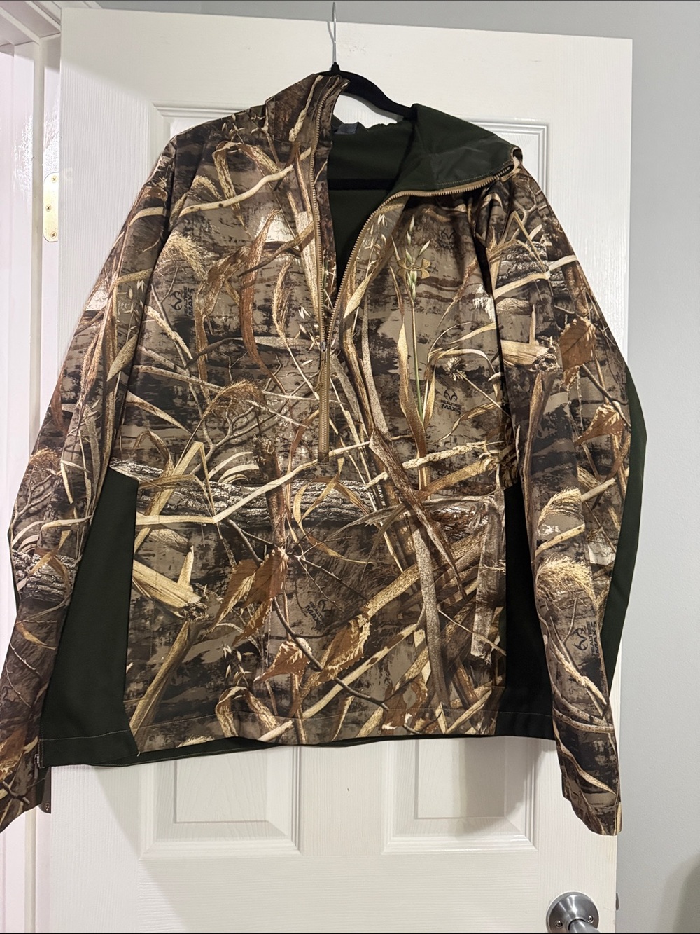Under Armour Men's Camo Field Jacket in Brown and Olive